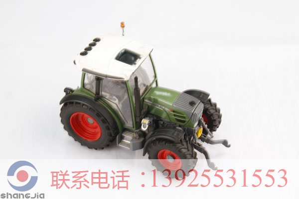 1：32 FENDT 211拖拉机农用机械模型